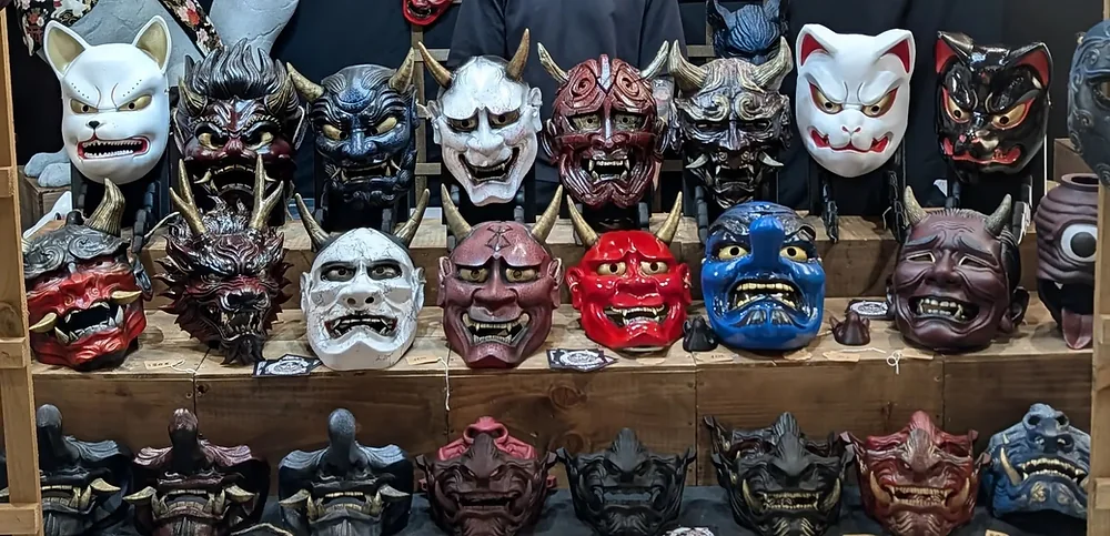 Japanese masks: history and the great types