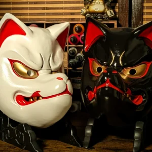 Duo masques Kitsune blanc Zenko et noir Nogitsune, masques japonais traditionnels peints à la main