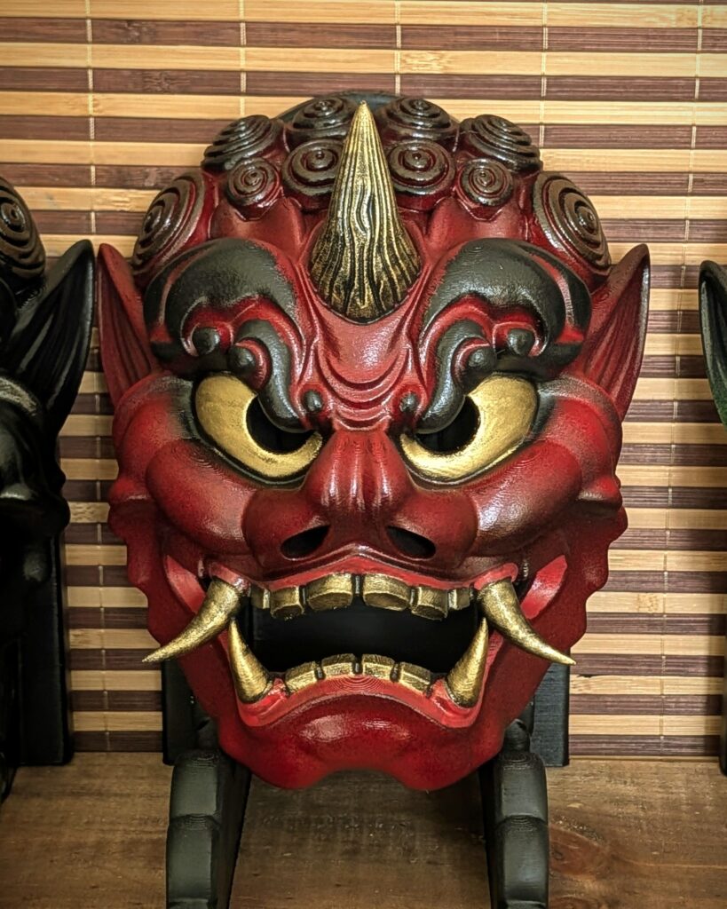 Masque fujin rouge dieu vent style oni japonais