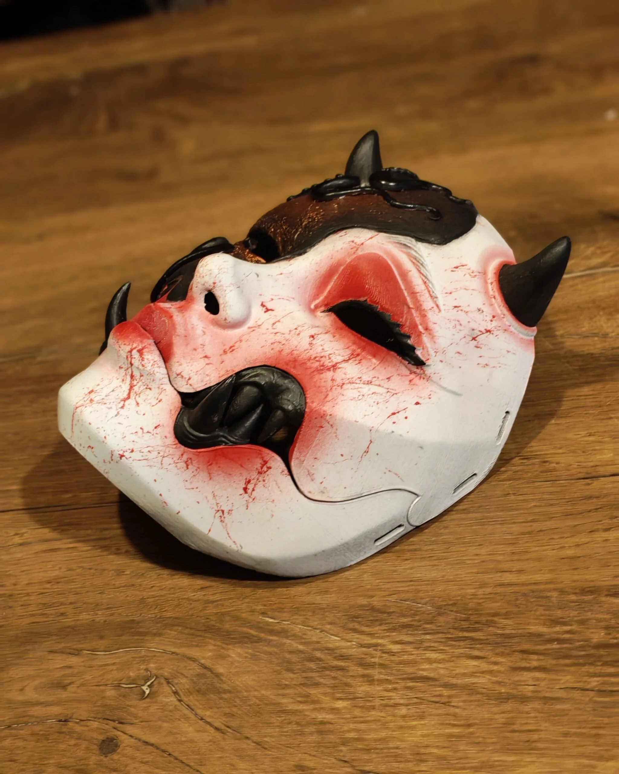 Masque Kuchisake x Adopte ton Poulpe Collab, masque japonais fait main par Dai Yokai, vue produit 5